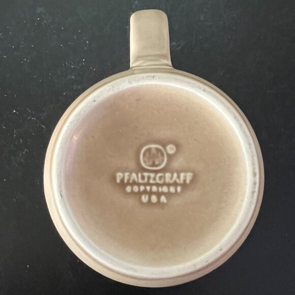 Set of 2 vintage Pfaltzgraff Folk Art Earth-tone and Blue Stoneware Cups / Mugs - Picture 10 of 11